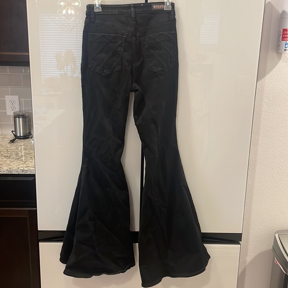Shyanne Black Jean Pants - Picture 3 of 3